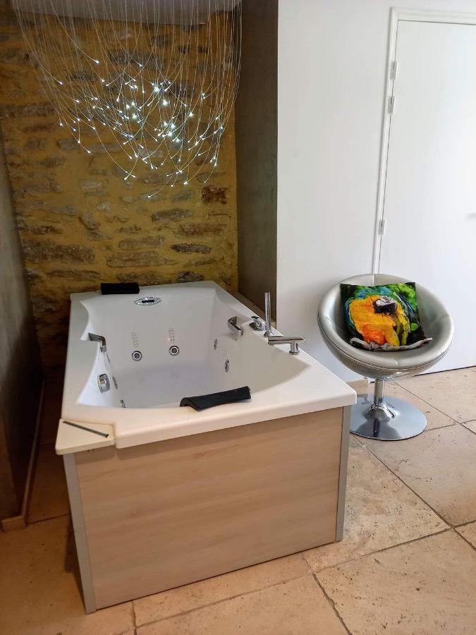 Cabrières-dʼAvignon Les Chambres Du Vieux Bistrot מראה חיצוני תמונה