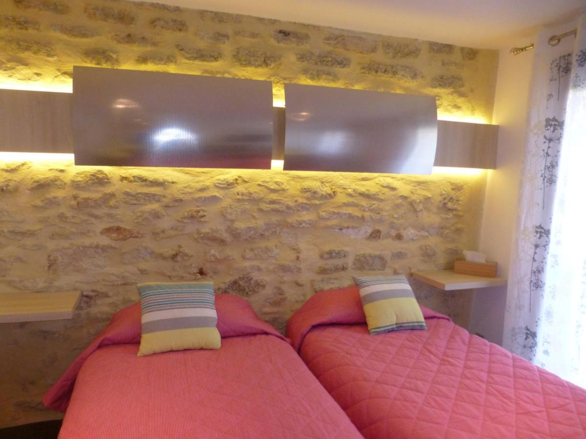 Cabrières-dʼAvignon Les Chambres Du Vieux Bistrot מראה חיצוני תמונה