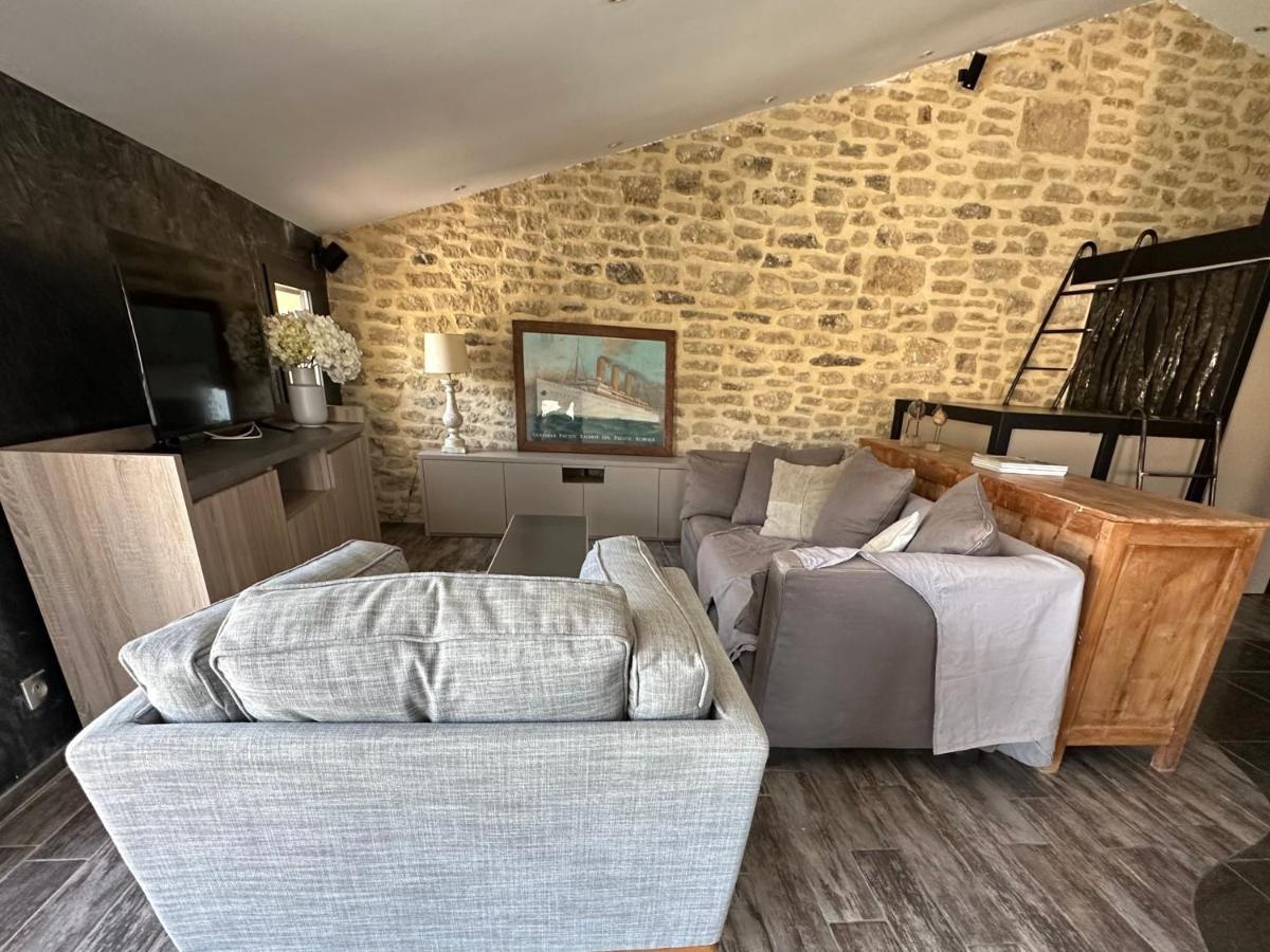 Cabrières-dʼAvignon Les Chambres Du Vieux Bistrot מראה חיצוני תמונה
